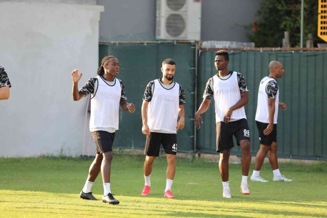 Corendon Alanyaspor, Fenerbahçe Maçı Hazırlıklarını Sürdürdü