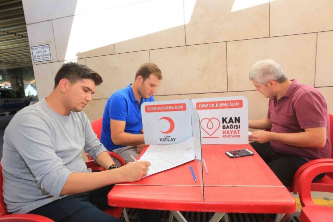Geleneksel Kan Bağışı Kampanyasına Yoğun İlgi