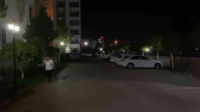 Önce Amcasını Sonra Kendini Vurdu, O Anlar Kameraya Yansıdı