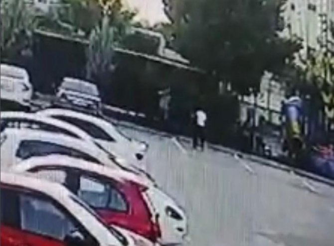 Önce Amcasını Sonra Kendini Vurdu, O Anlar Kameraya Yansıdı