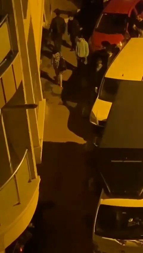 Olaylı Gelin Ece Güney Yine Mahalleyi Karıştırdı