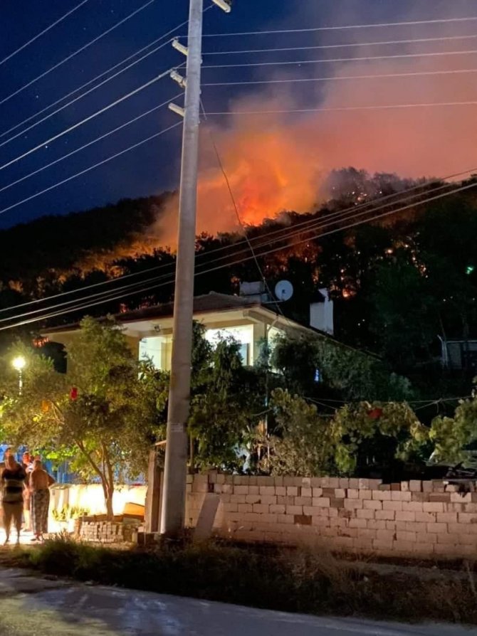 Gökova Yangınına Çok Sayıda Ekip Sevk Edildi