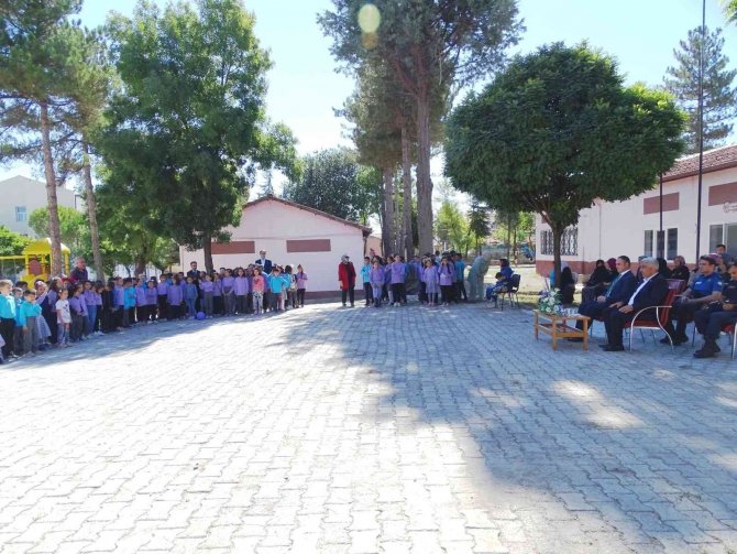 Hisarcık’ta İ̇lköğretim Haftası Kutlandı