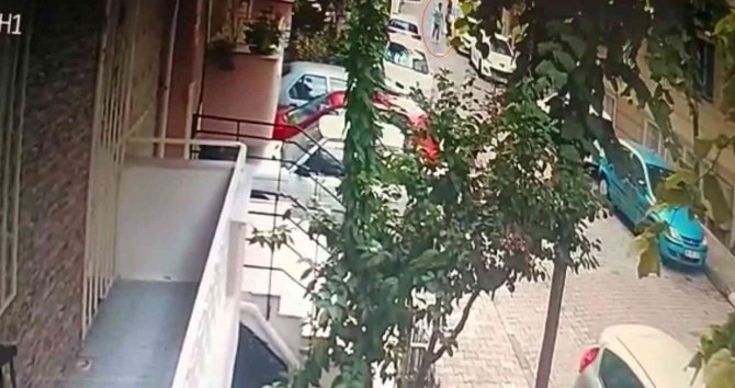 İ̇stanbul’da Polisin Evine Girip Gbt Cihazını Çalan Hırsız Yakalandı