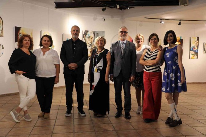 "Bendeki Suretler" Sanatseverlerle Buluştu