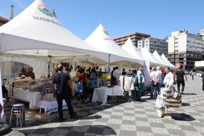 Kadınların El Emeği Ürünleri Bu Festivalde Kazanca Dönüşüyor