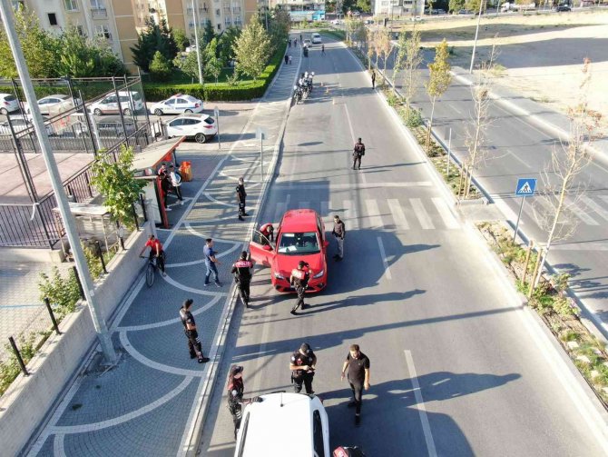 Motosikletli Polis Timleri Suça Geçit Vermiyor