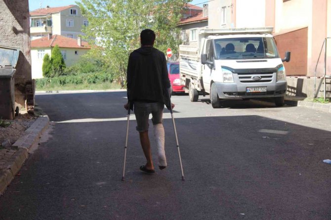 Ağabeyi, Kardeşi Ve Yeğenleri Tarafından Darp Edilmişti, Bu Sefer De Ayağından Vuruldu
