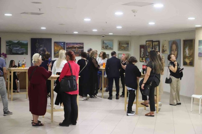 ‘Magic Colors 6 Sihirli Renkler’ Resim Sergisi Açıldı