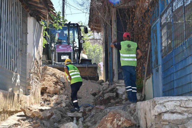 Salihli Kurttutan’da Kısmi Kanalizasyon Hattı Döşendi