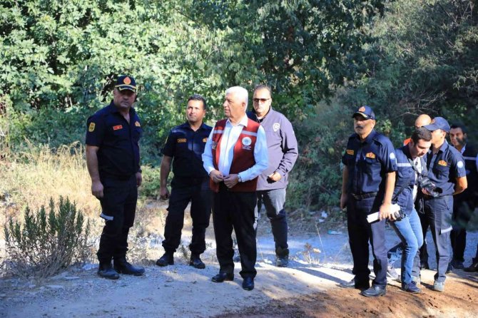 Muğla Büyükşehir Belediyesi Ekipleri Ula’daki Orman Yangınında Aktif Görev Aldı
