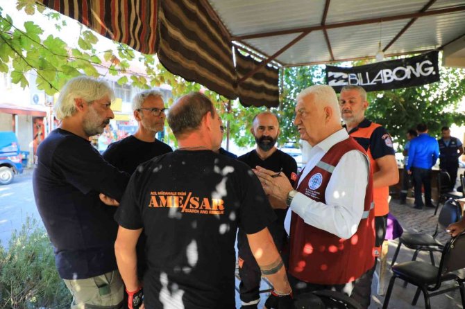 Muğla Büyükşehir Belediyesi Ekipleri Ula’daki Orman Yangınında Aktif Görev Aldı
