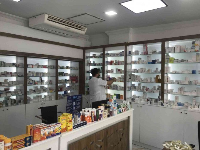 Kasımpaşa’da İlginç Hırsızlık: Kadın Hırsızlar Eczaneden İlacı Böyle Çaldı