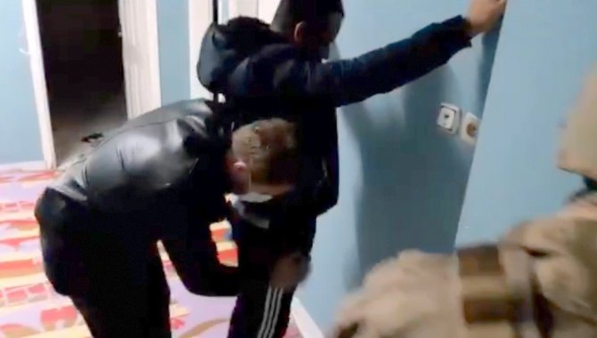 Osmaniye Merkezli 4 İlde Deaş Operasyonu: 5 Gözaltı