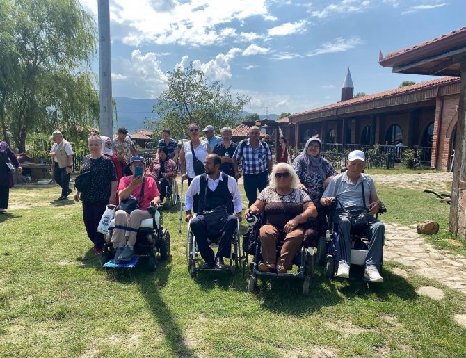 Engelleri Aşan Gezi