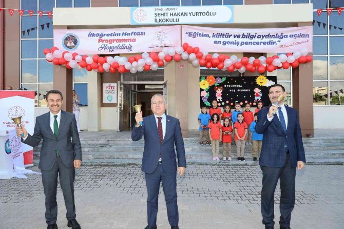 Sivas’ta İ̇lköğretim Haftası Coşkuyla Kutlandı