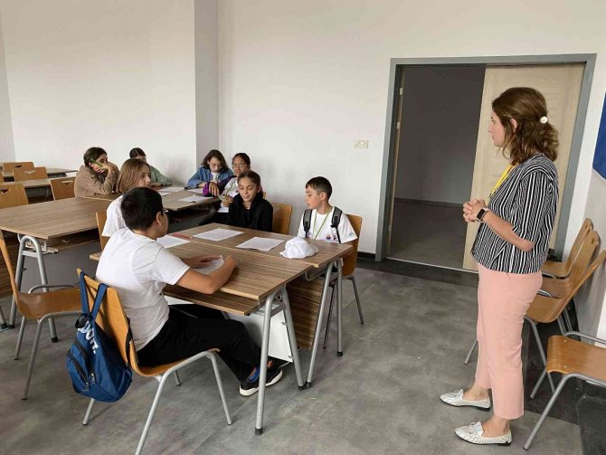 Ortaokul Öğrencilerine ‘Disiplinlerarası Etkileşim’ Eğitimi