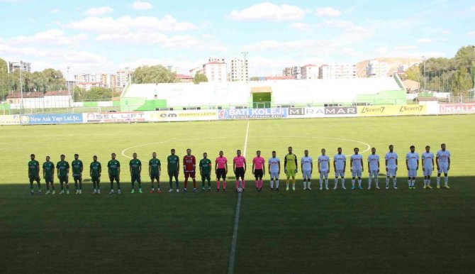 Tff 2. Lig: Sivas Belediyespor: 1 - Nazilli Belediyespor: 1
