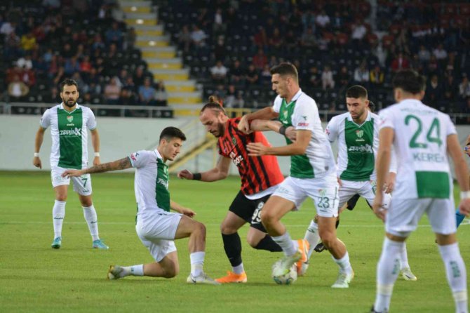 Tff 2. Lig: Çorum Fk: 2 - Bursaspor: 1