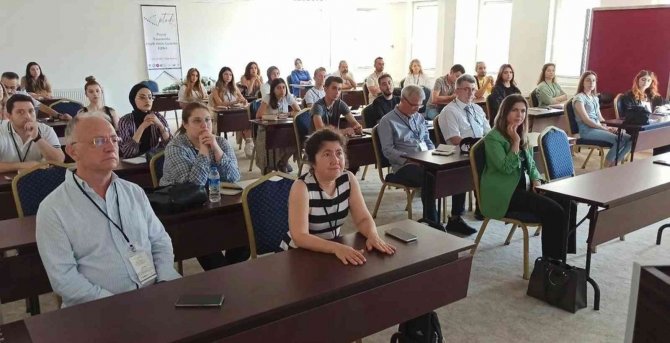 Nevü Ev Sahipliğinde ‘Peyzaj Tasarımında Engelli Dostu Çözümler’ Eğitimi Tamamlandı