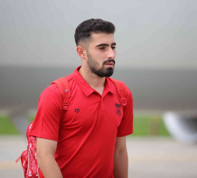 Sivasspor Kafilesi Romanya’ya Ulaştı