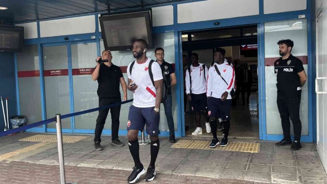 Trabzonspor’un Rakibi Kızılyıldız Trabzon’da