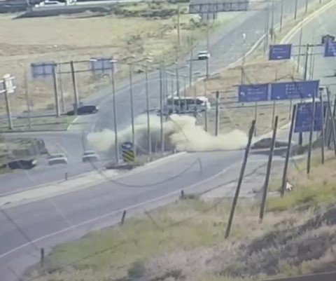 Makas Atan Otomobil Ortalığı Savaş Alanına Çevirdi