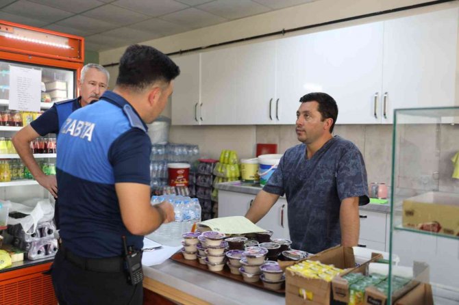 Yalova Belediyesi Zabıta Ekipleri Okul Kantinlerini Denetledi