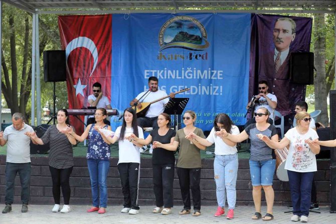 Yakacık Mesire Alanı Karslıları Ağırladı