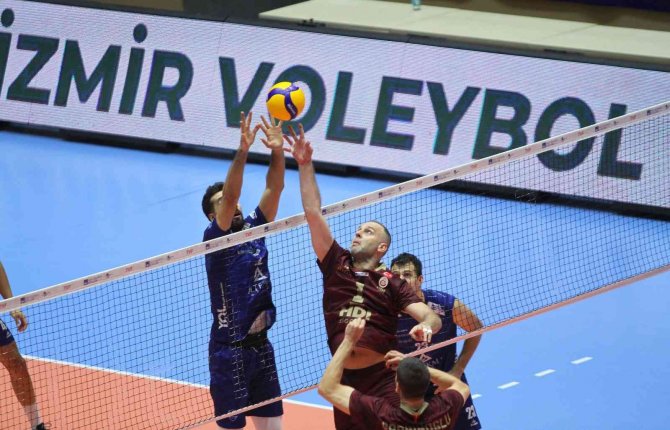8. Tsyd İ̇zmir Voleybol Turnuvasında İlk Gün Tamamlandı
