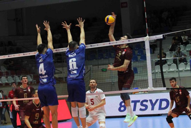 8. Tsyd İ̇zmir Voleybol Turnuvasında İlk Gün Tamamlandı