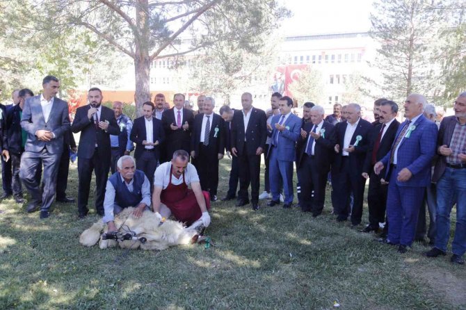 Ağrı’da Pancar Alım Töreni Düzenlendi