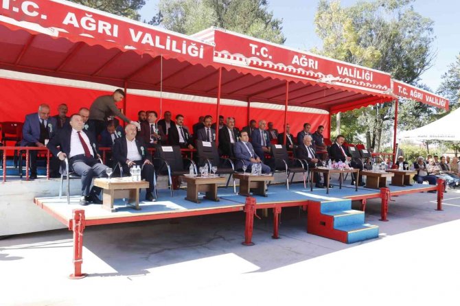 Ağrı’da Pancar Alım Töreni Düzenlendi