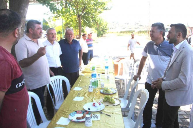 Ak Parti’li Özkan Sarıgöl’de Esnafla Buluştu