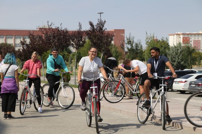 9 Ülkeden 40 Konuk, Sporda Gönüllülük Projesi İçin Asü’de