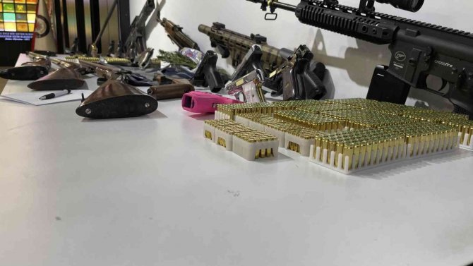 Başkent’te İki Farklı Suç Çetesine Operasyon: 10 Gözaltı