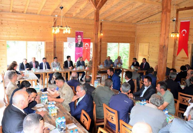 Vali Öner, Muhtarları Dinledi