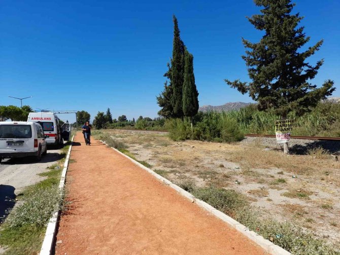 Trenin Çarptığı Kişi Ağır Yaralandı