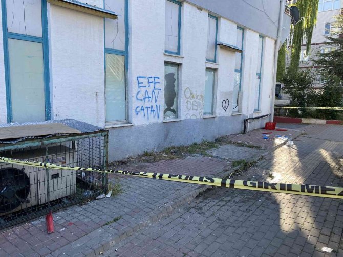 Boşanmak İsteyen Eşini Canice Öldüren Koca Tutuklandı