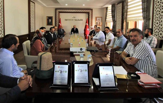 Bayburt’ta Yılın Ahileri Belirlendi