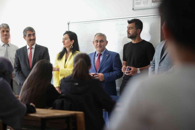 Belediye Kütahyaspor’dan Gençlere Jest