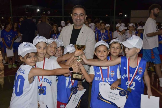 Basketbol Turnuvasında Coşku Dolu Final