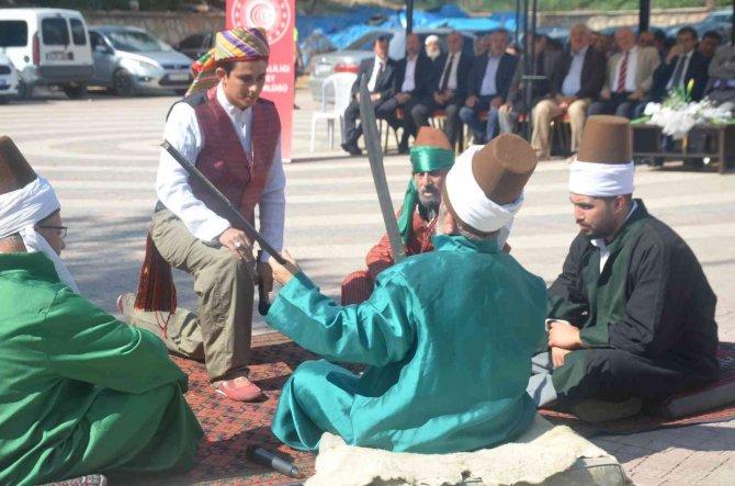 Şeyh Edebali Türbesi Yerleşkesinde ’Şed Kuşanma’ Töreni Yapıldı