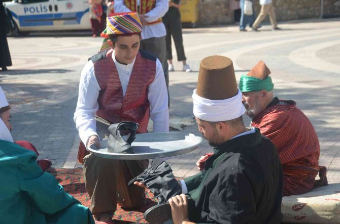 Şeyh Edebali Türbesi Yerleşkesinde ’Şed Kuşanma’ Töreni Yapıldı