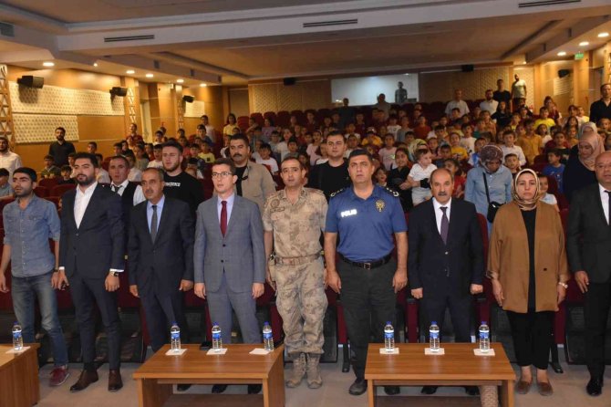 Genç İlçesinde Eğitim Öğretim Yılı Açılış Programı Düzenlendi