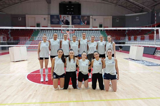 Çiftlikköy’ün Sultanları Sezon Hazırlıkları Sürüyor