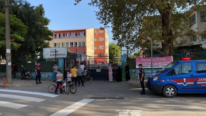 Jandarma Okul Çevrelerinde Denetimler Yaptı