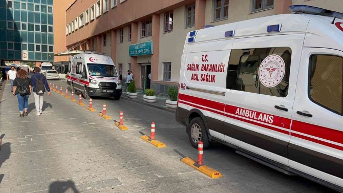 Amca Yeğen Arasında Telefonda Başlayan Tartışma Ölümle Son Buldu