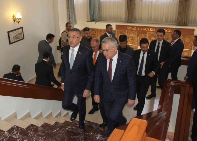 Cumhurbaşkanı Yardımcısı Oktay: “Türkiye, Azerbaycan’ın Yanındadır”