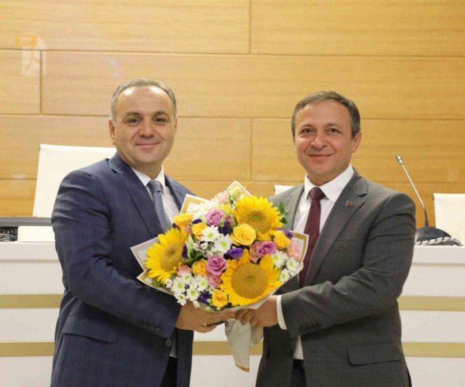 Erü’de Devir Teslim Töreni